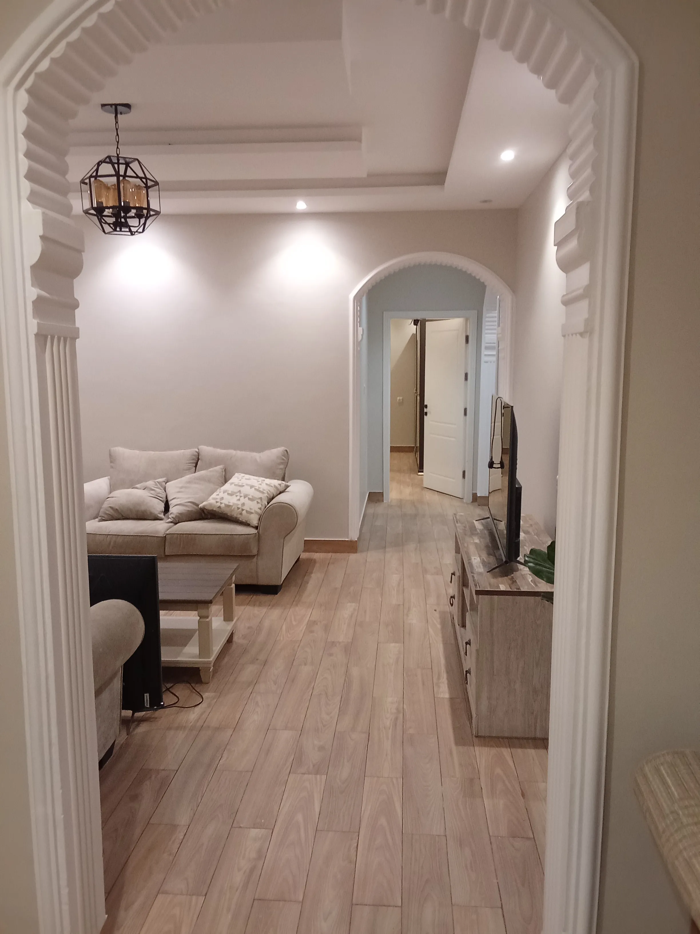 معلم دهانات وديكورات جده 