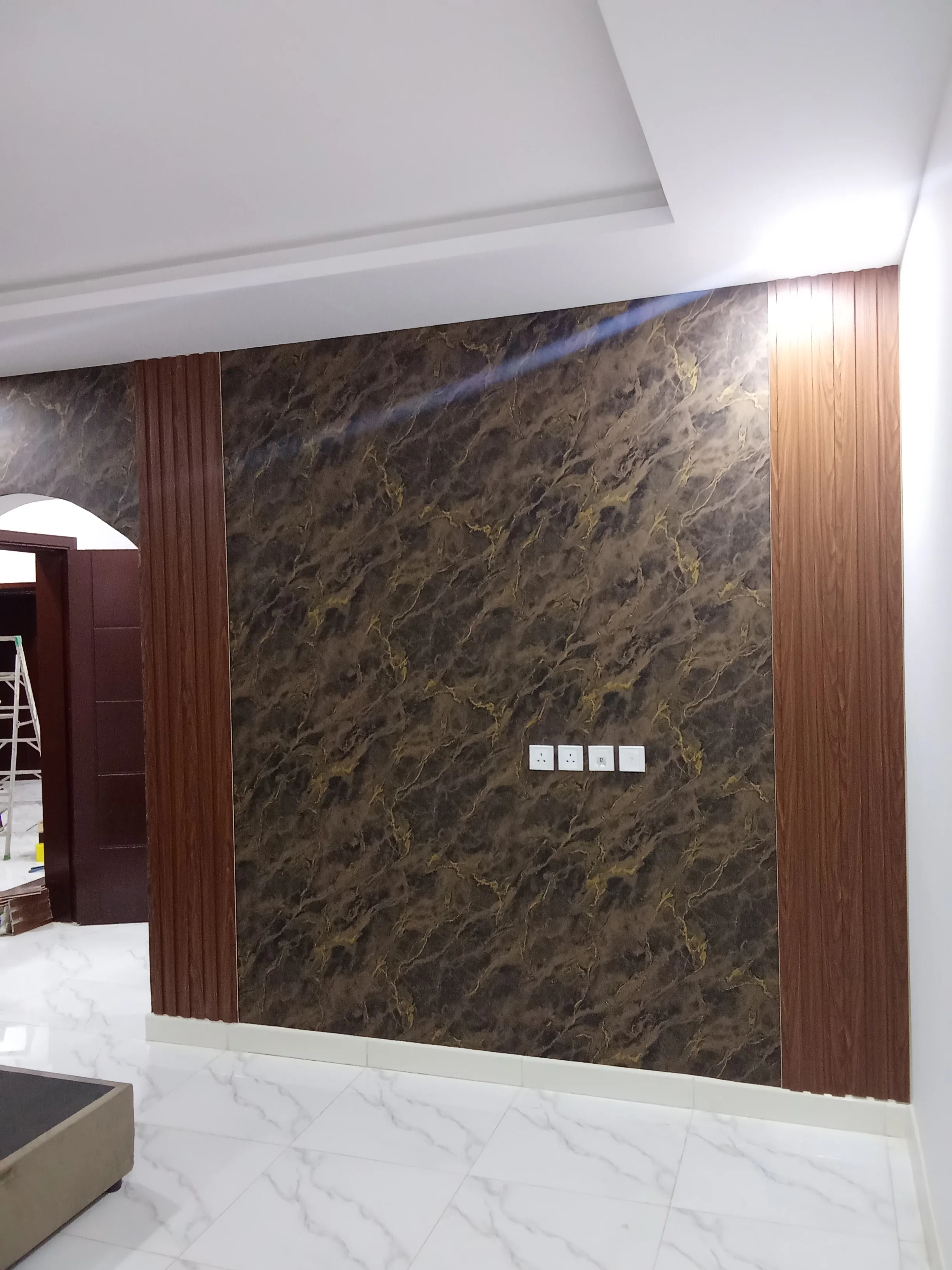 ورق جدران بديل الخشب 