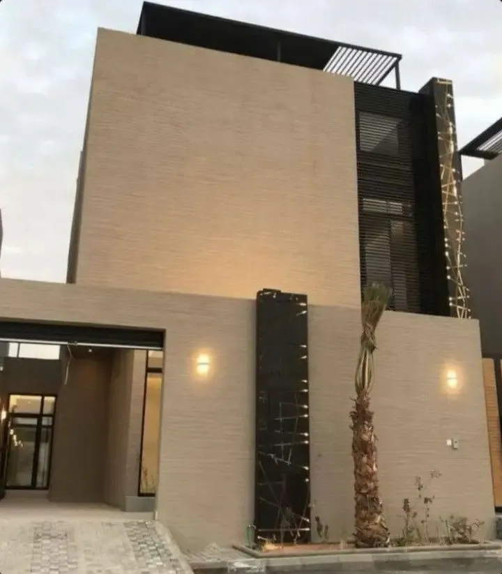 ترميم المباني القديمة وإعادتها في جدة