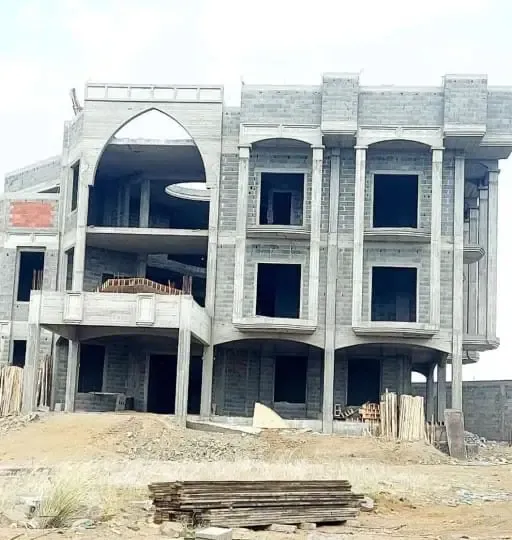 ترميم المباني القديمة وإعادتها في جدة