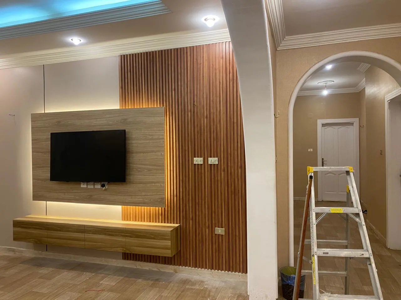 ديكورات الشاشات والمرايا حي النسيم بجدة 