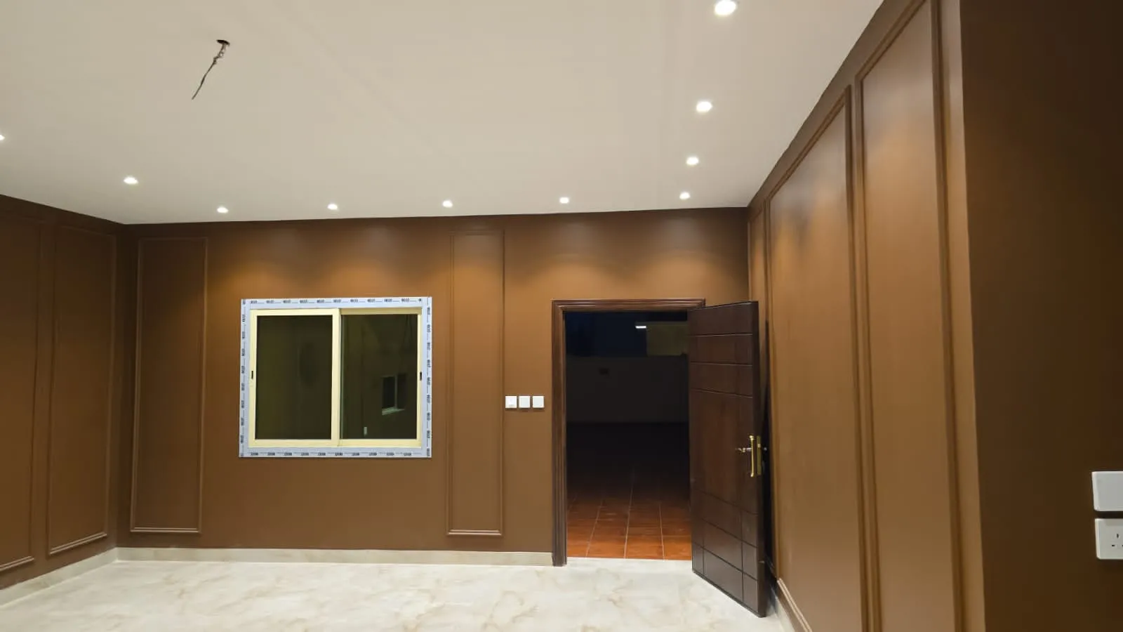 معلم دهانات وديكورات مضمون حي الوزيرية جدة 