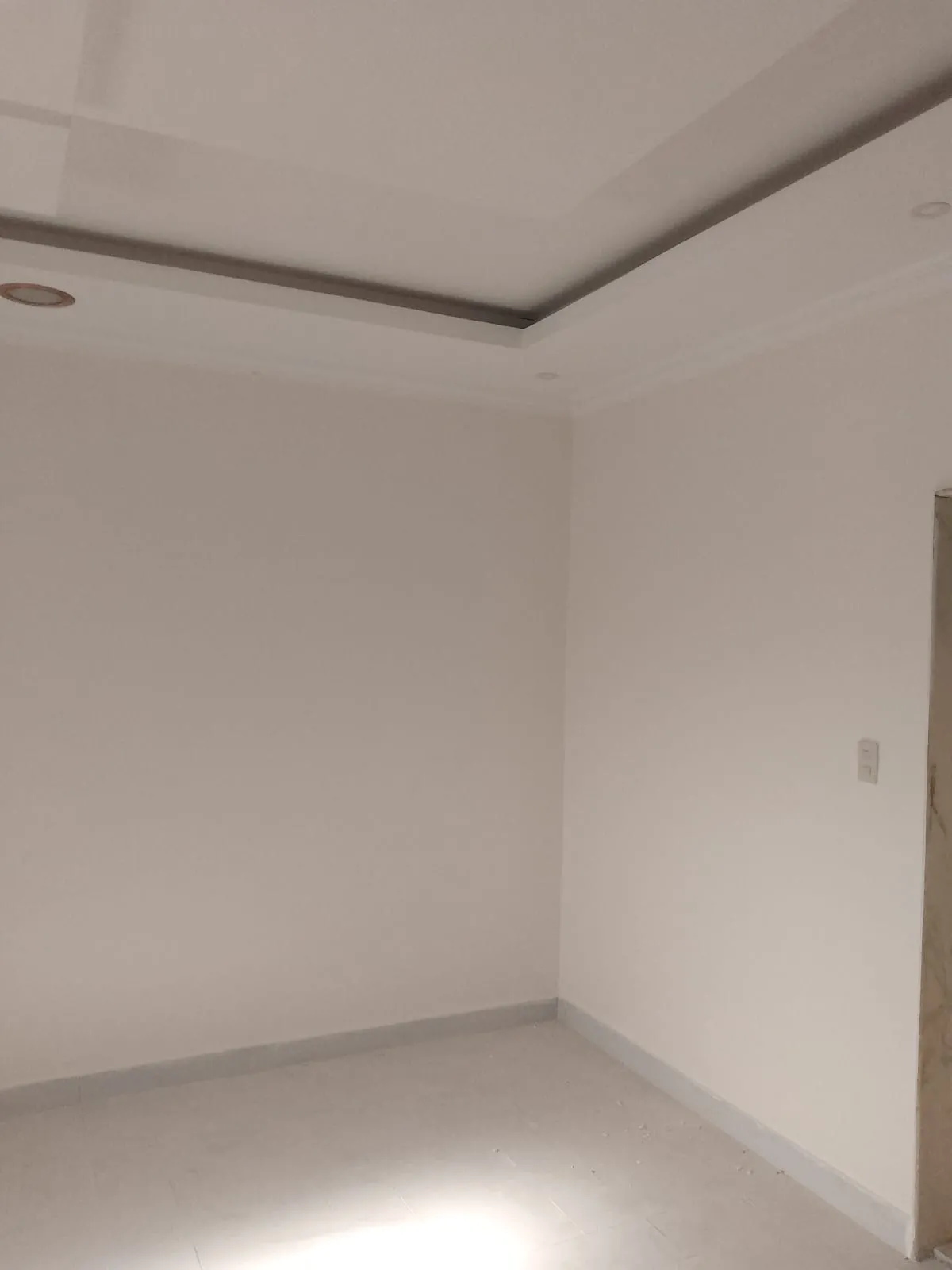 معلم دهانات وديكورات مضمون حي الوزيرية جدة 