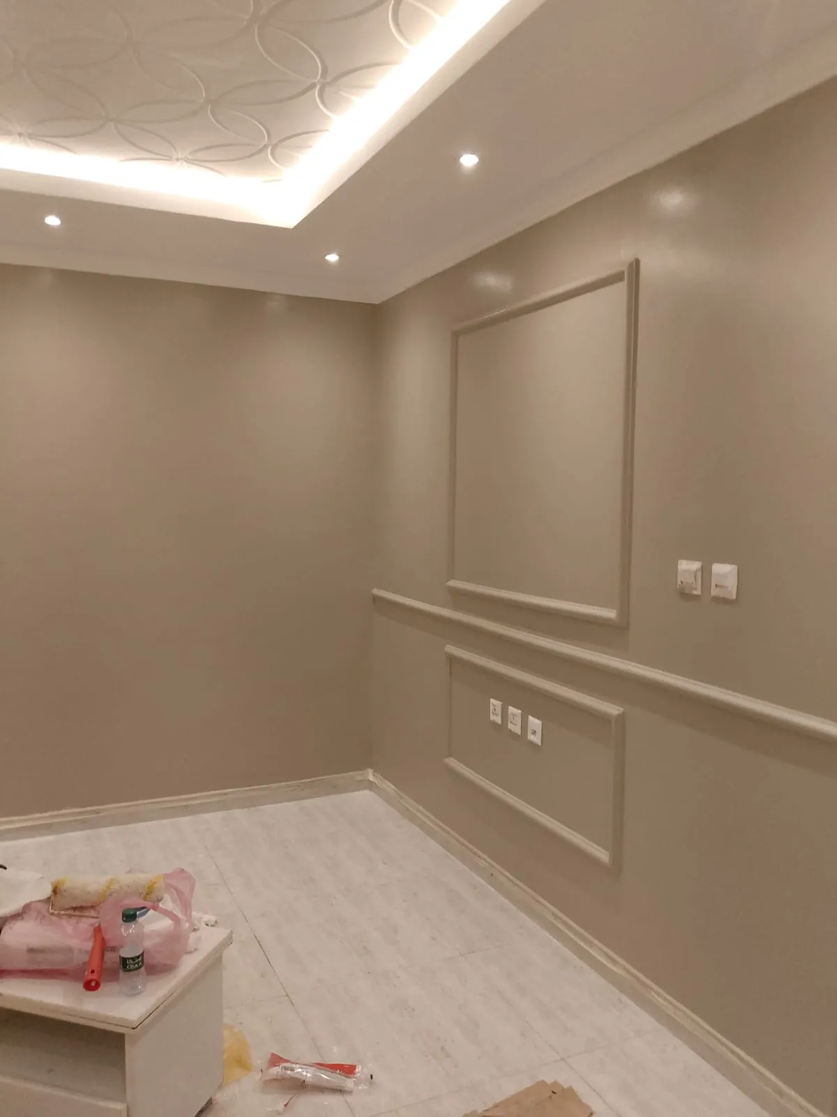 معلم دهانات وديكورات مضمون حي الوزيرية جدة 