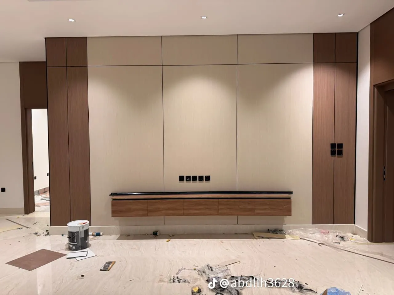 معلم ديكورات عامه في جدة حي البساتين والحمراء