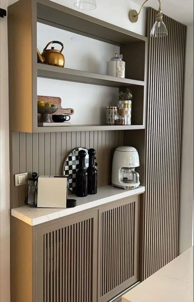 معلم ديكورات غرف ومطابخ في حي الحمراء بجدة