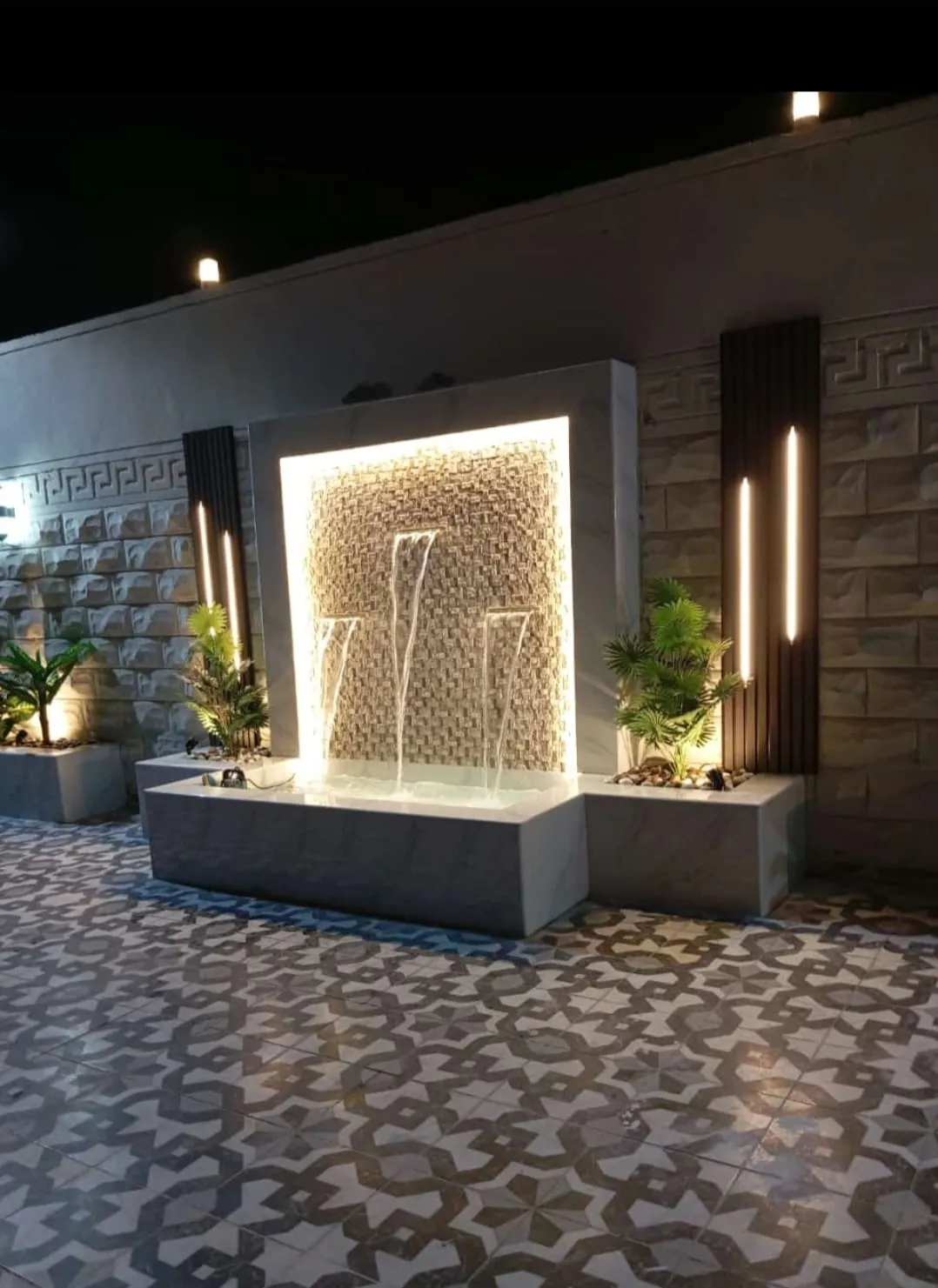 تصميم شلالات ونوافير وشلالات حدائق المنازل والفلل جدة 