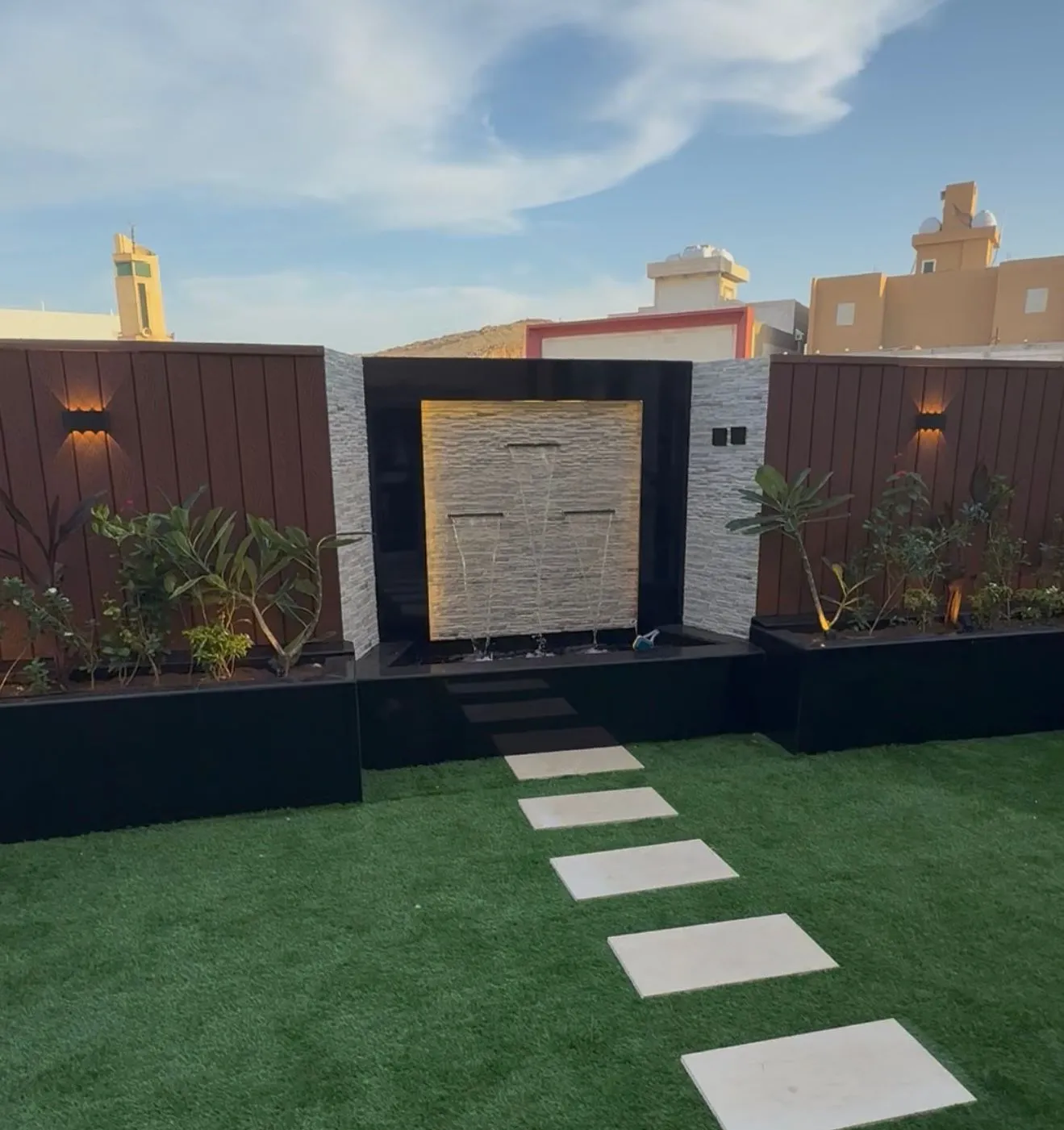 تصميم شلالات ونوافير وشلالات حدائق المنازل والفلل جدة 