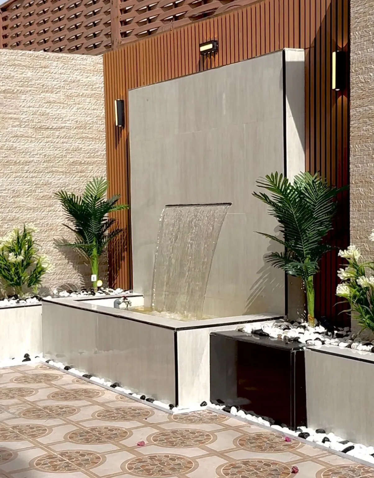 تصميم شلالات ونوافير وشلالات حدائق المنازل والفلل جدة 