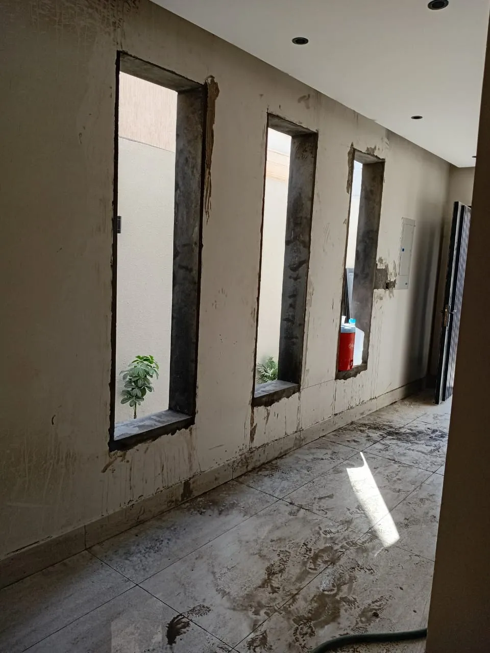 مقاول لياسة وبلاط سراميك في جدة لترميم مبناك القديم 