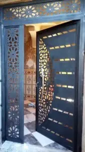 معلم ورق جدران وتركيب وابواب كرديوم في جدة 