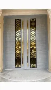 معلم ورق جدران وتركيب وابواب كرديوم في جدة 