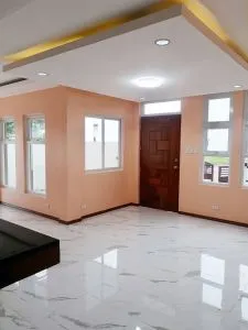 معلم العوازل والدهانات والترميم حي البساتين وصفا بجدة 