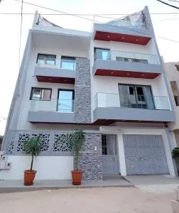 معلم العوازل والدهانات والترميم حي البساتين وصفا بجدة 