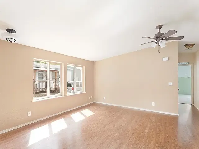 أحدث دهانات الديكورات في جدة في 2026 بين الهدوء والجرأة