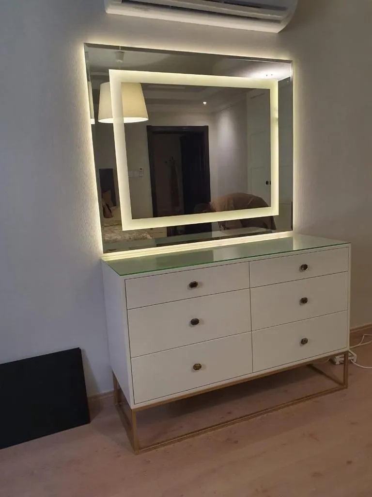 أفضل معلم ديكورات دواليب وجدران حي المنار: تصاميم مودرن 2026